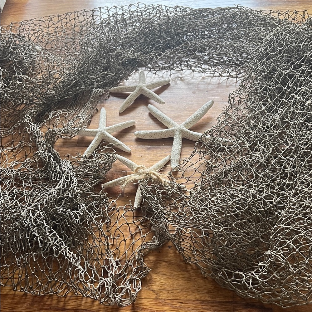Nautical Fishing Net with Starfish Accents - Picture 3 of 3